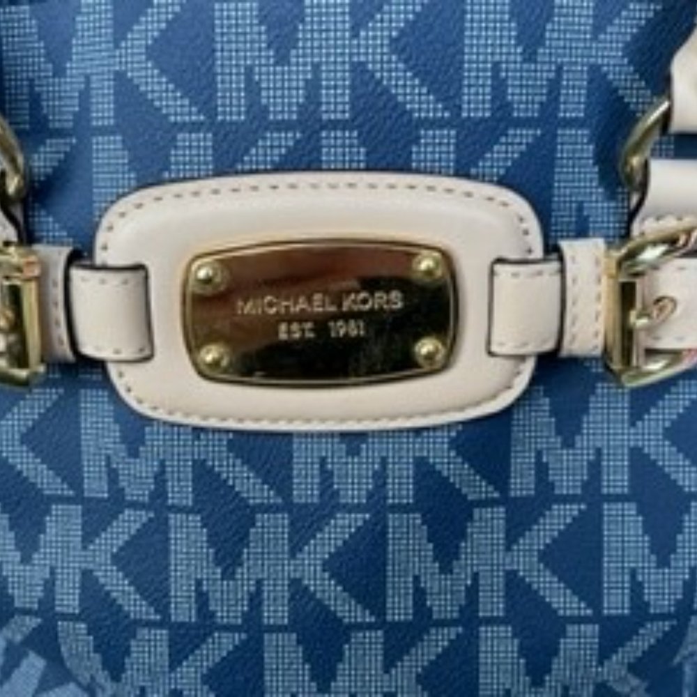Authentic Michael Kors Handbag - image 2